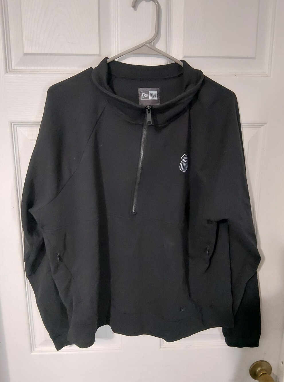 New Era Black Quarter-Zip Men’s Pullover